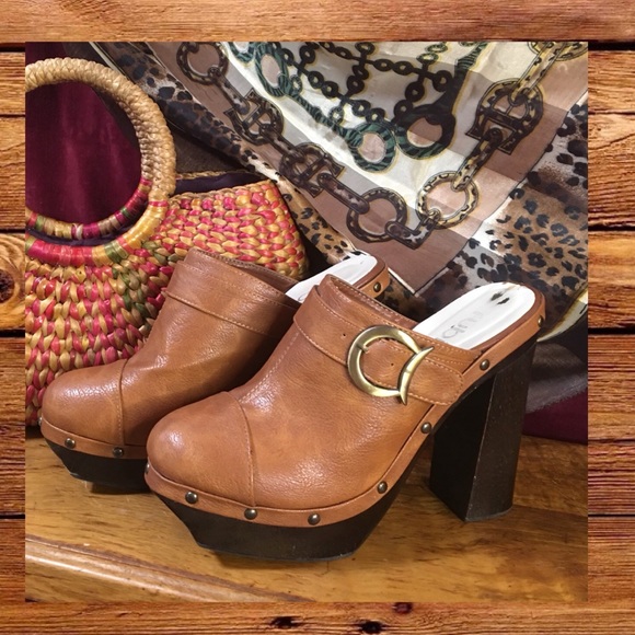 Retro funky platform clogs! - Picture 12 of 12